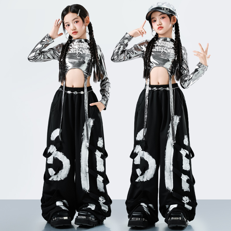 Street Fashion In Korea - Korean Y2K Kids Streetwear Style Hip